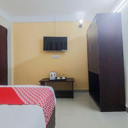 Nirvana Guest House 실롱 외부 사진