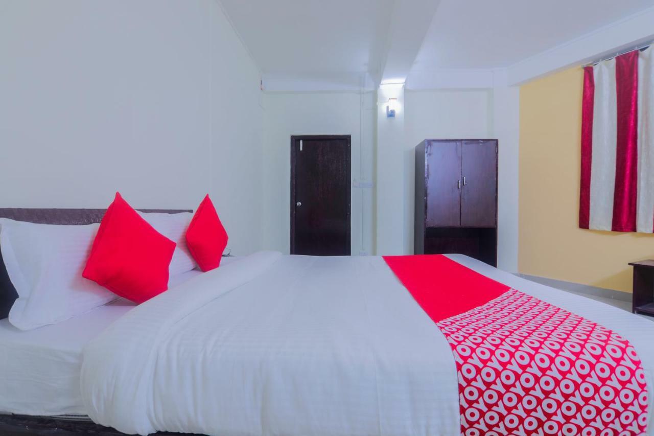 Nirvana Guest House 실롱 외부 사진