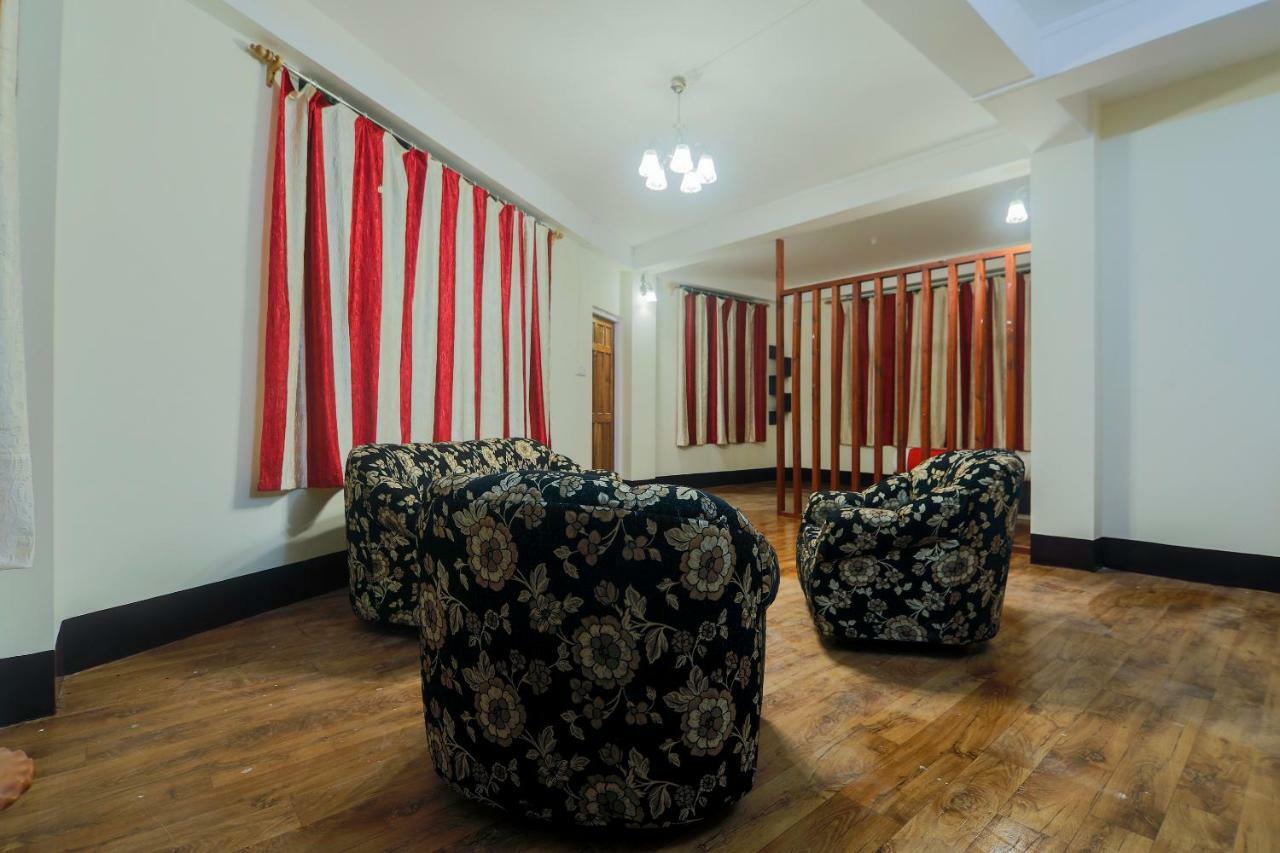 Nirvana Guest House 실롱 외부 사진