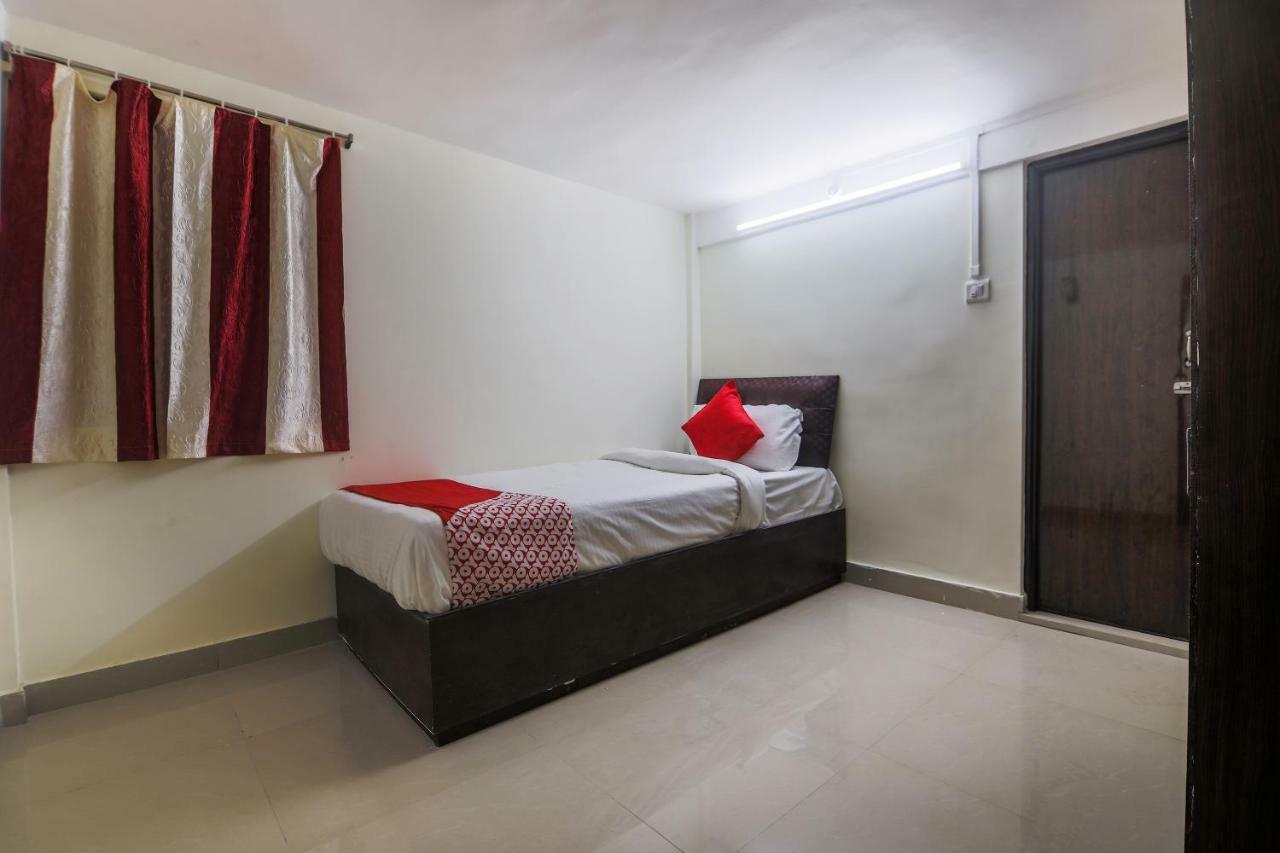 Nirvana Guest House 실롱 외부 사진